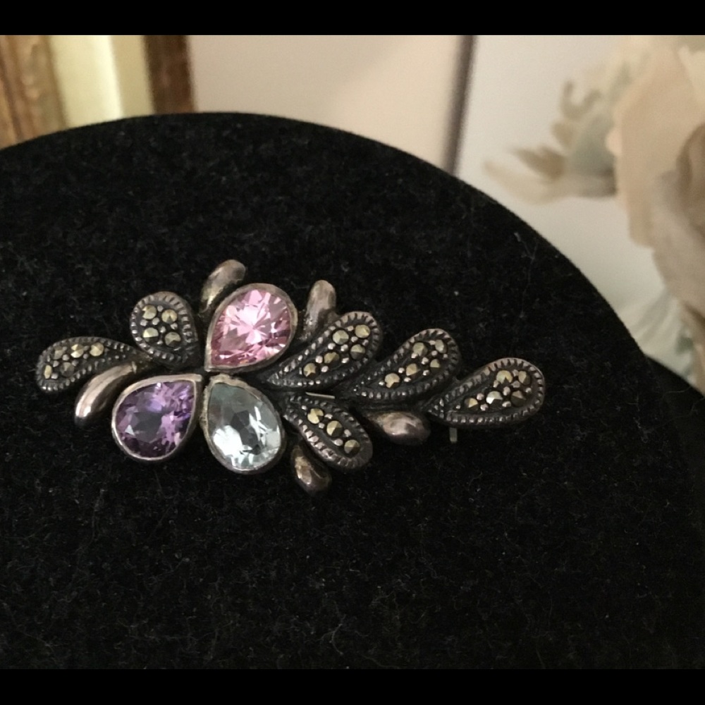 Vintage Marcasite pin with stones